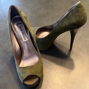 Vintage Steve Madden Olive Green Suede Pumps-Peep Toe Heels
